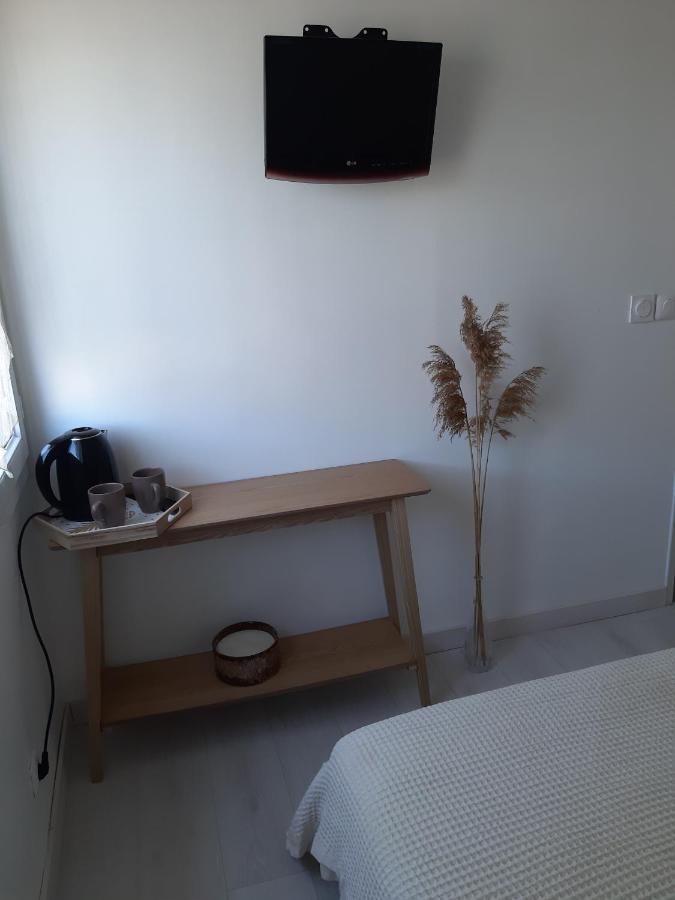 La Casita Serignanaise - Apt T2 - Clim - Jardin Bed & Breakfast ภายนอก รูปภาพ