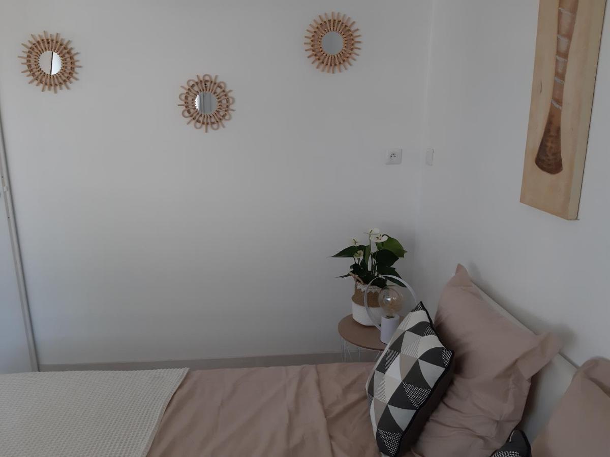 La Casita Serignanaise - Apt T2 - Clim - Jardin Bed & Breakfast ภายนอก รูปภาพ